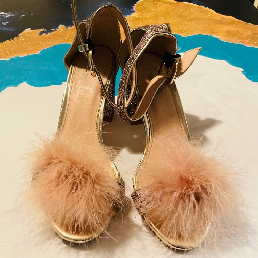 Fur heels
